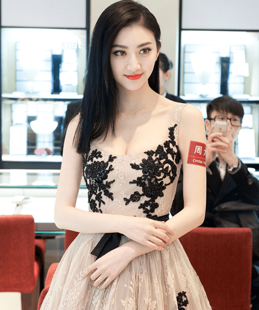 男演员的身材管理：娱乐圈的隐形竞争力